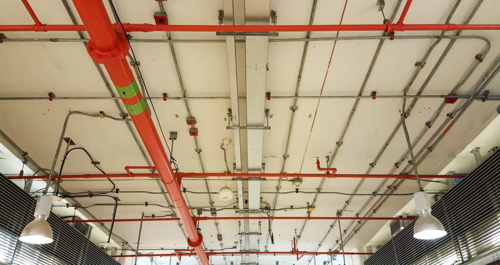 Автоматическое пожаротушение: максимальная защита от огня для вашего предприятия